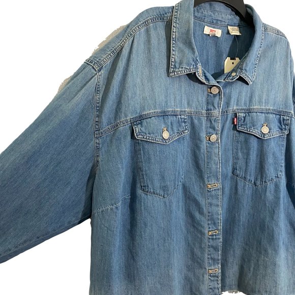 NWT Levi's Jean Chambray Button Down Top - Picture 3 of 6